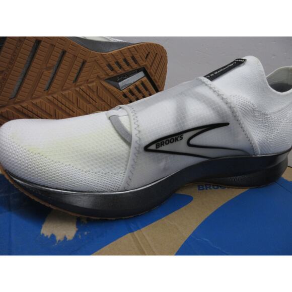 Used Brooks Levitate 4 L.E. Men\'s Running  Shoes -White/Black/Tan,Size 8.5 D (M)